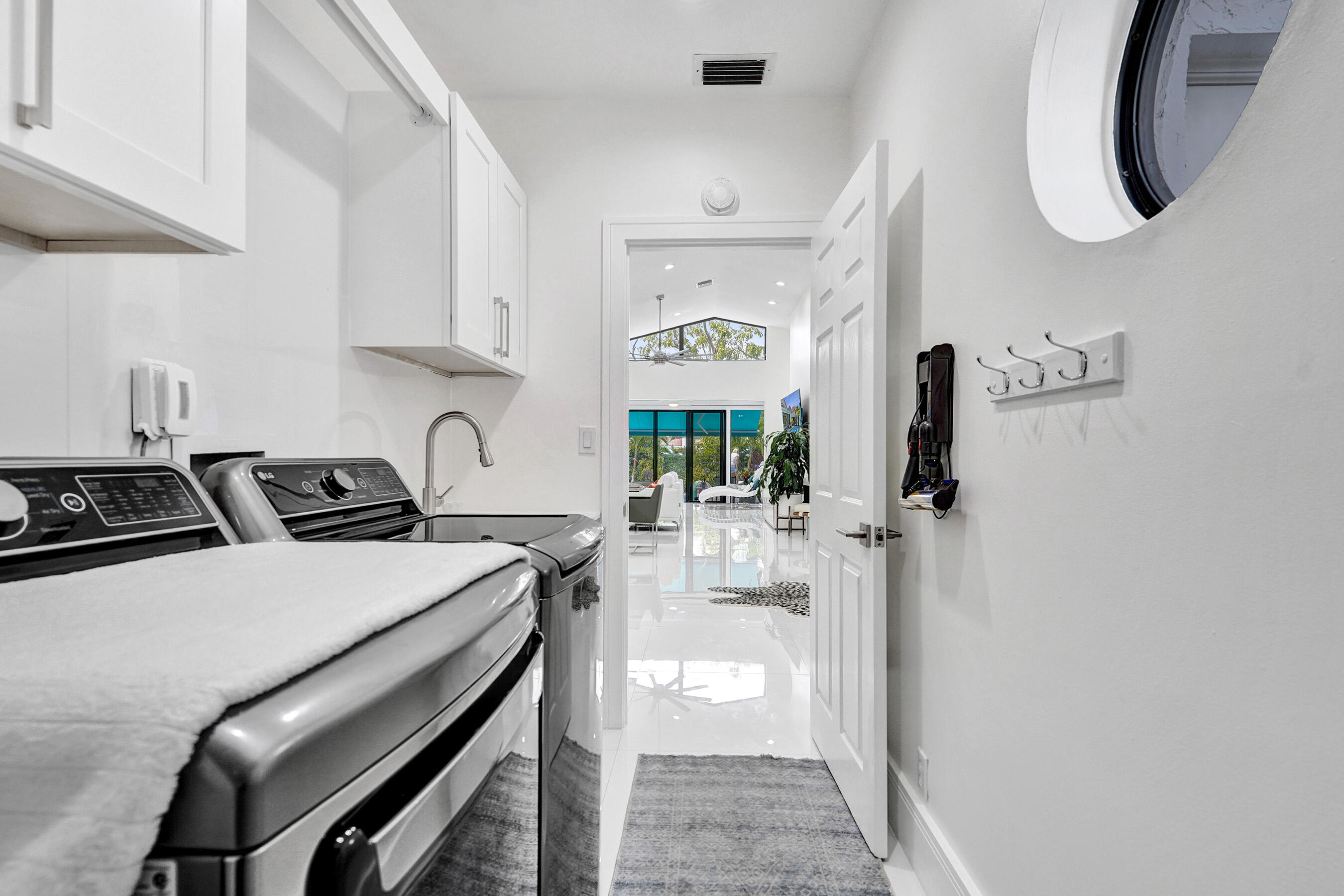 5851 Northwest 21st Avenue Boca Raton, FL 33496 - Photo 22 of 61 Laundry Room