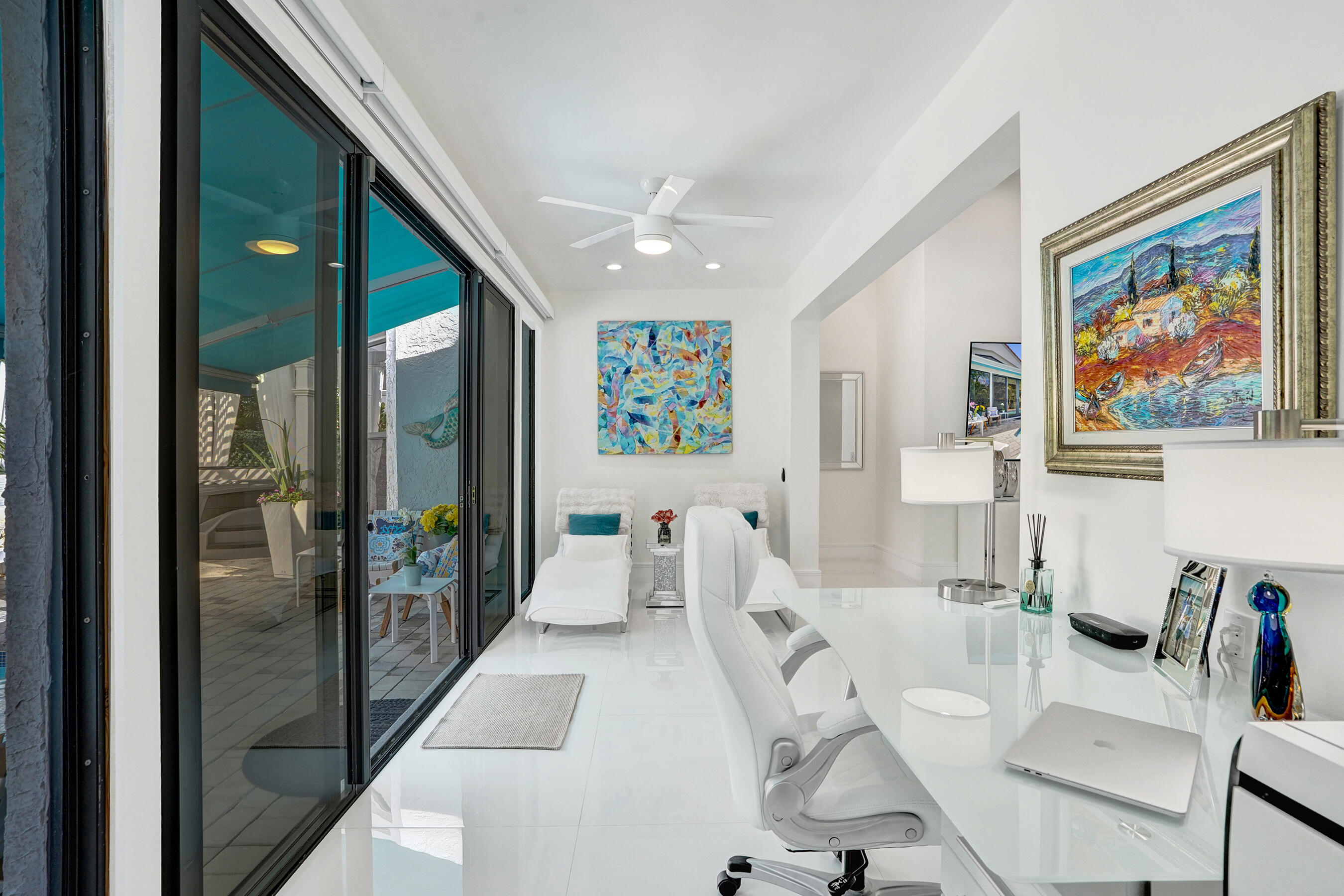 5851 Northwest 21st Avenue Boca Raton, FL 33496 - Photo 24 of 61 Office/Lounge