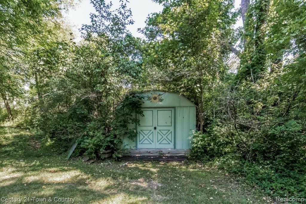 2950 Allen Road Ortonville, MI 48462 - Photo 63 of 72 063-Exterior-1941807-medium.jpg