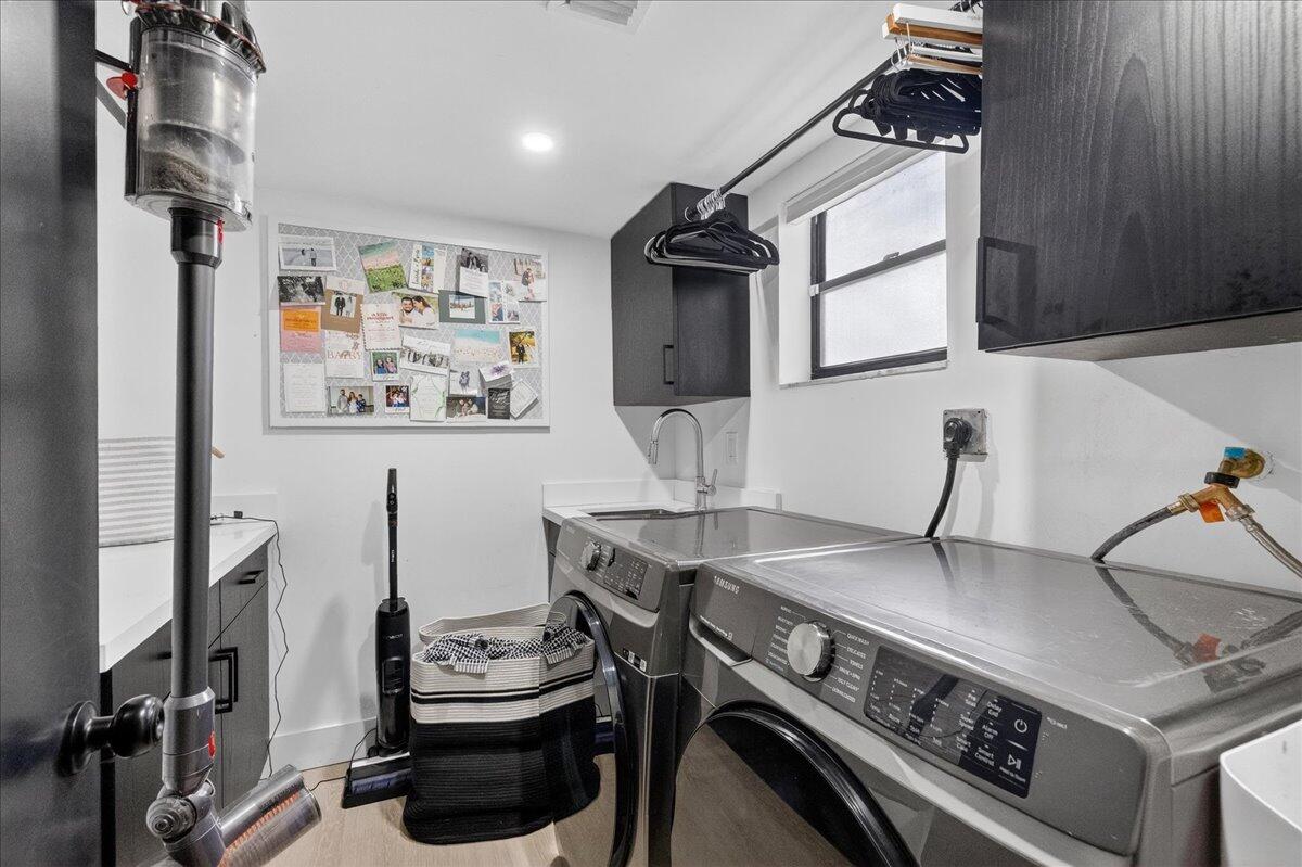 9729 North New River Canal Road, Unit 628 Plantation, FL 33324 - Photo 21 of 50 a living room with furniture and a flat screen tv