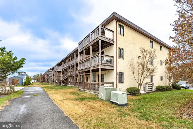 $259,900 | 715 142nd Street, Unit 420, Ocean City, MD 21842