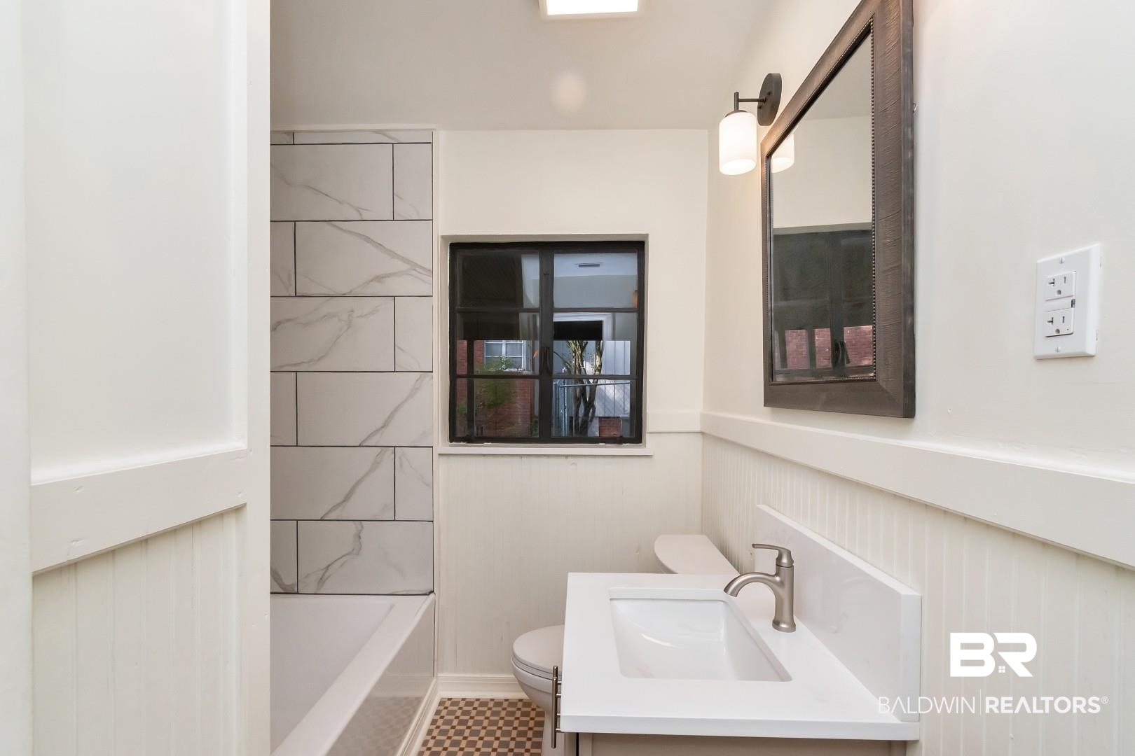 2460 Lilac Avenue Mobile, AL 36606 - Photo 9 of 21