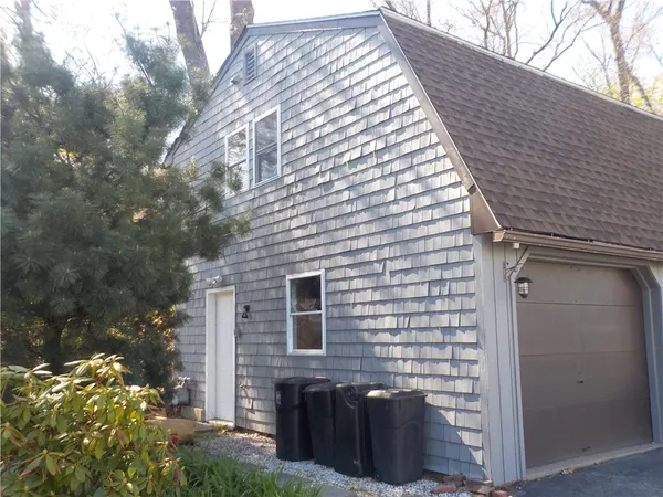 $1,750 | 25 Cabot Street, Lincoln, RI 02865