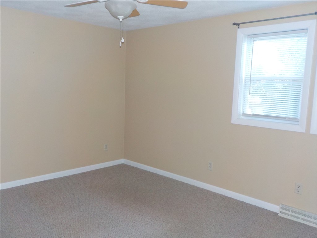 25 Cabot Street Lincoln, RI 02865 - Photo 7 of 9