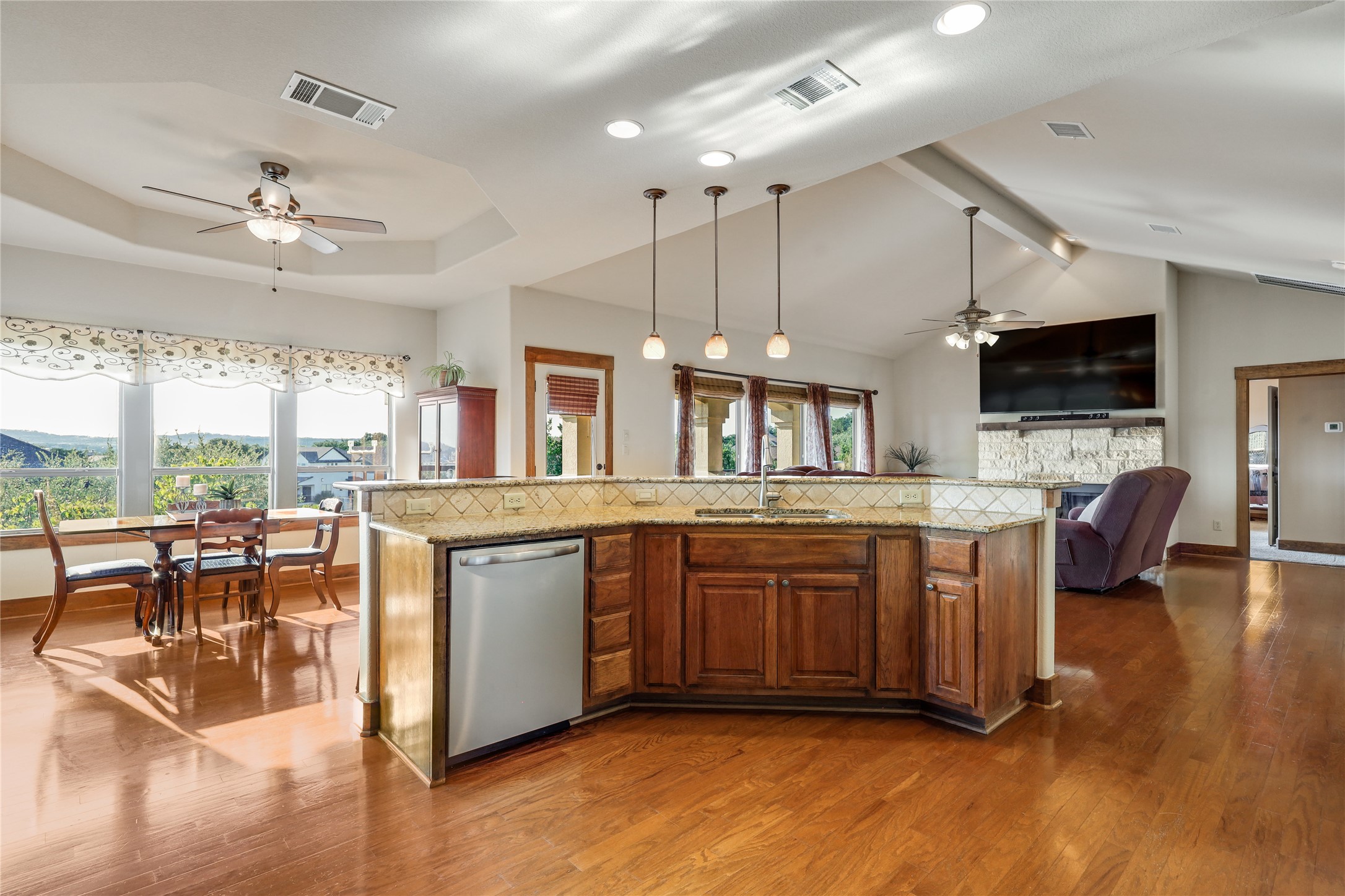 700 Augusta Circle Point Venture, TX 78645 - Photo 11 of 39