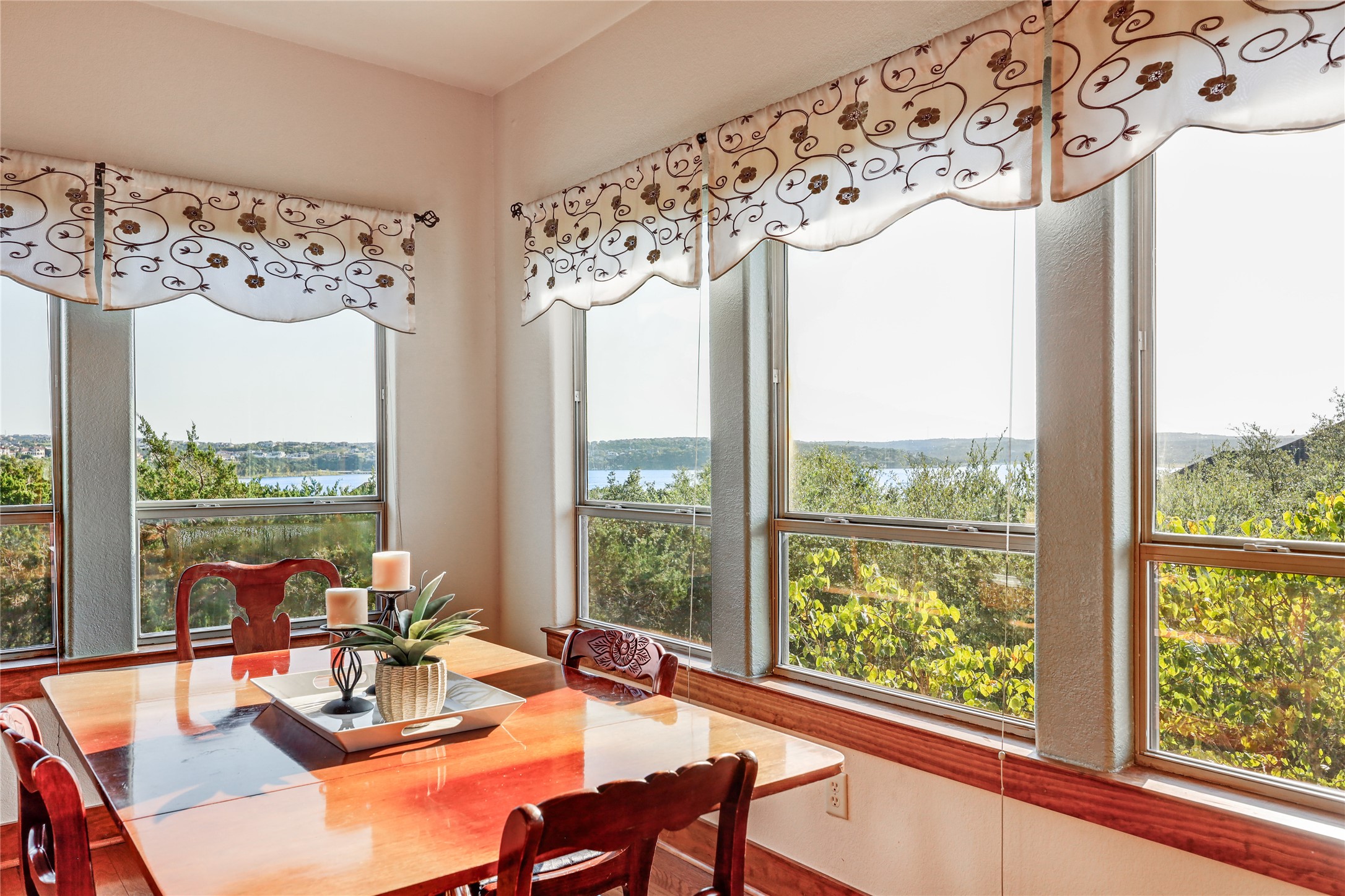 700 Augusta Circle Point Venture, TX 78645 - Photo 4 of 39