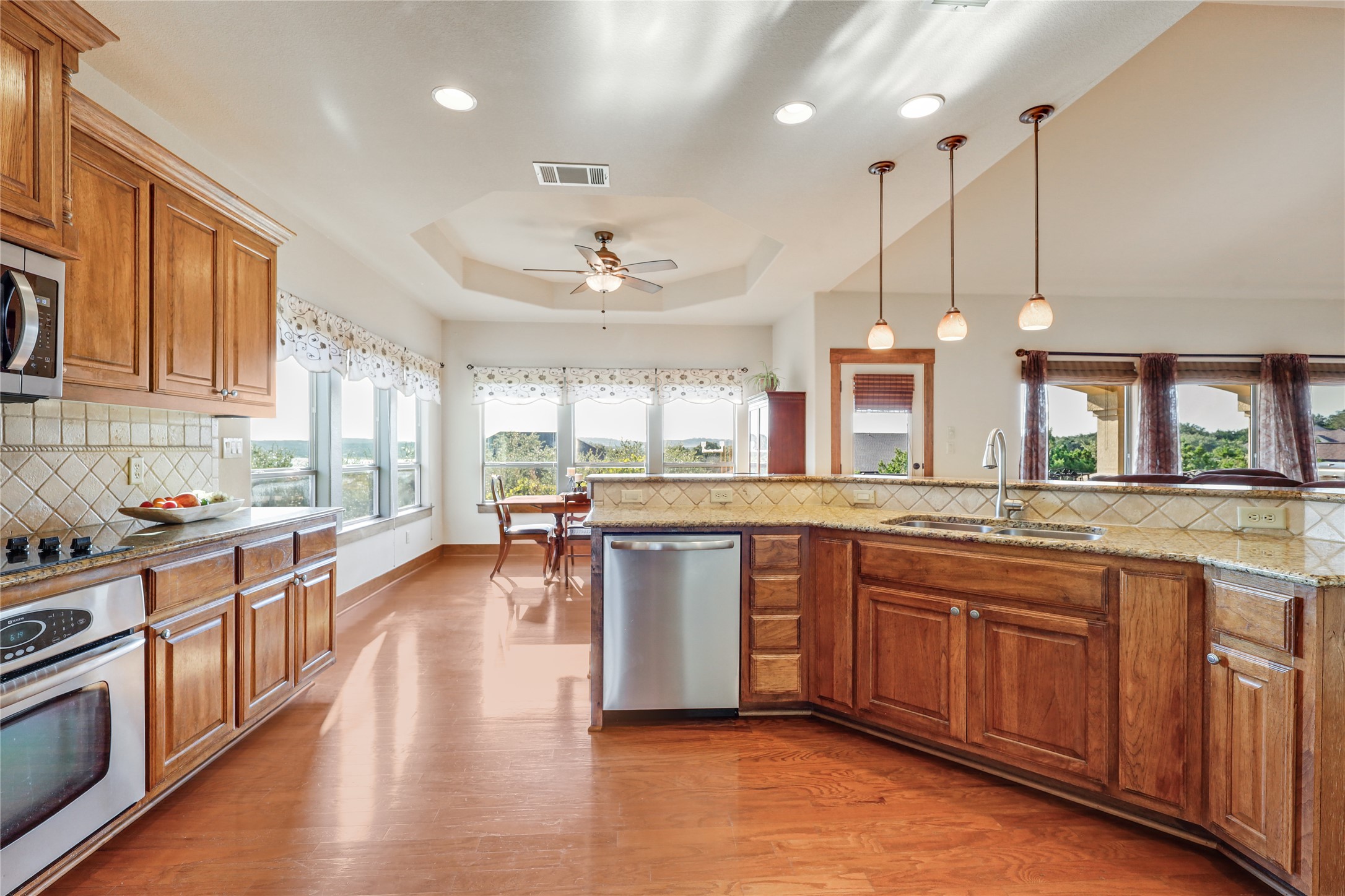 700 Augusta Circle Point Venture, TX 78645 - Photo 5 of 39