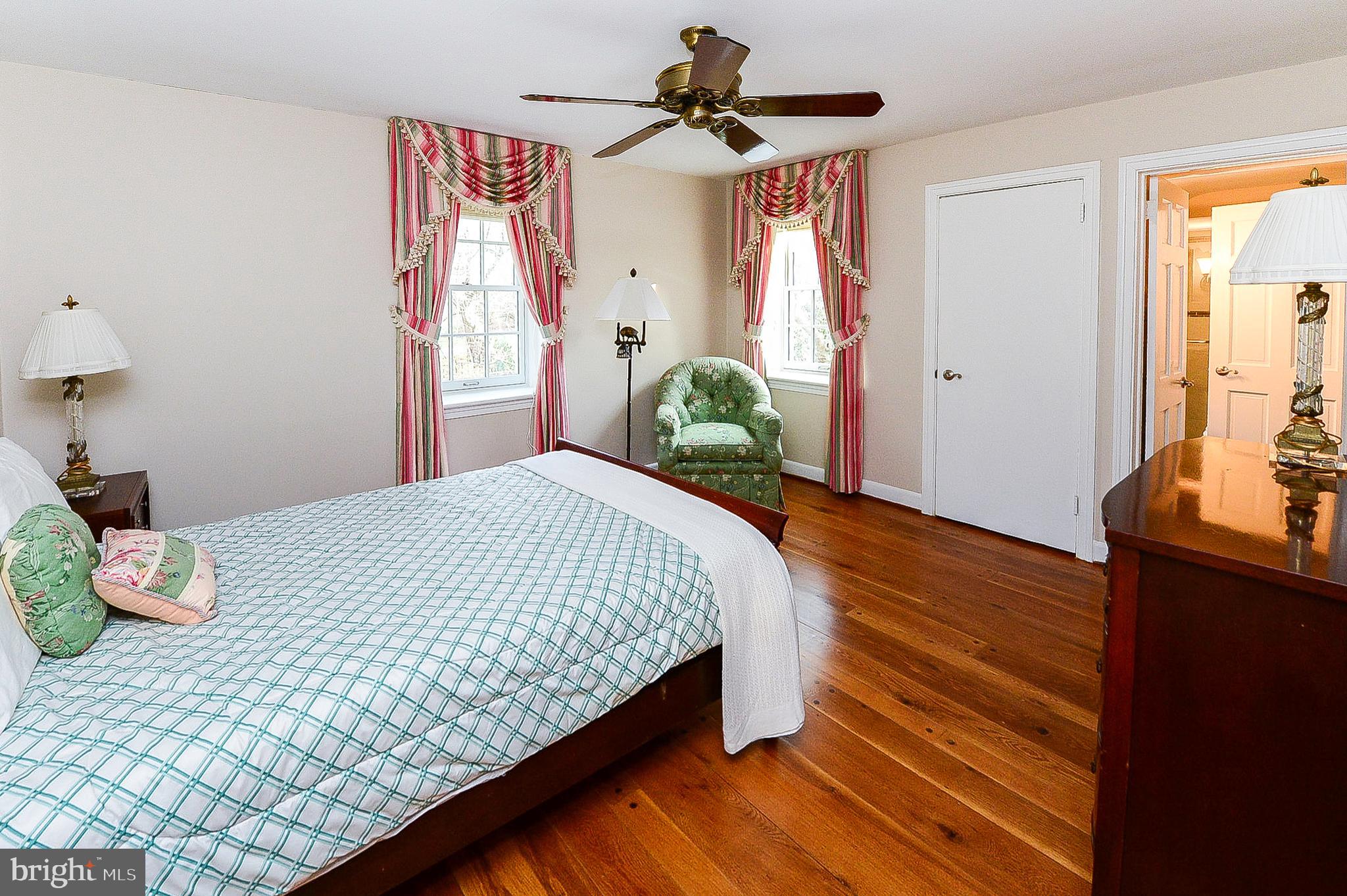 9501 Marstan Road Philadelphia, PA 19118 - Photo 22 of 46 Bedroom 2