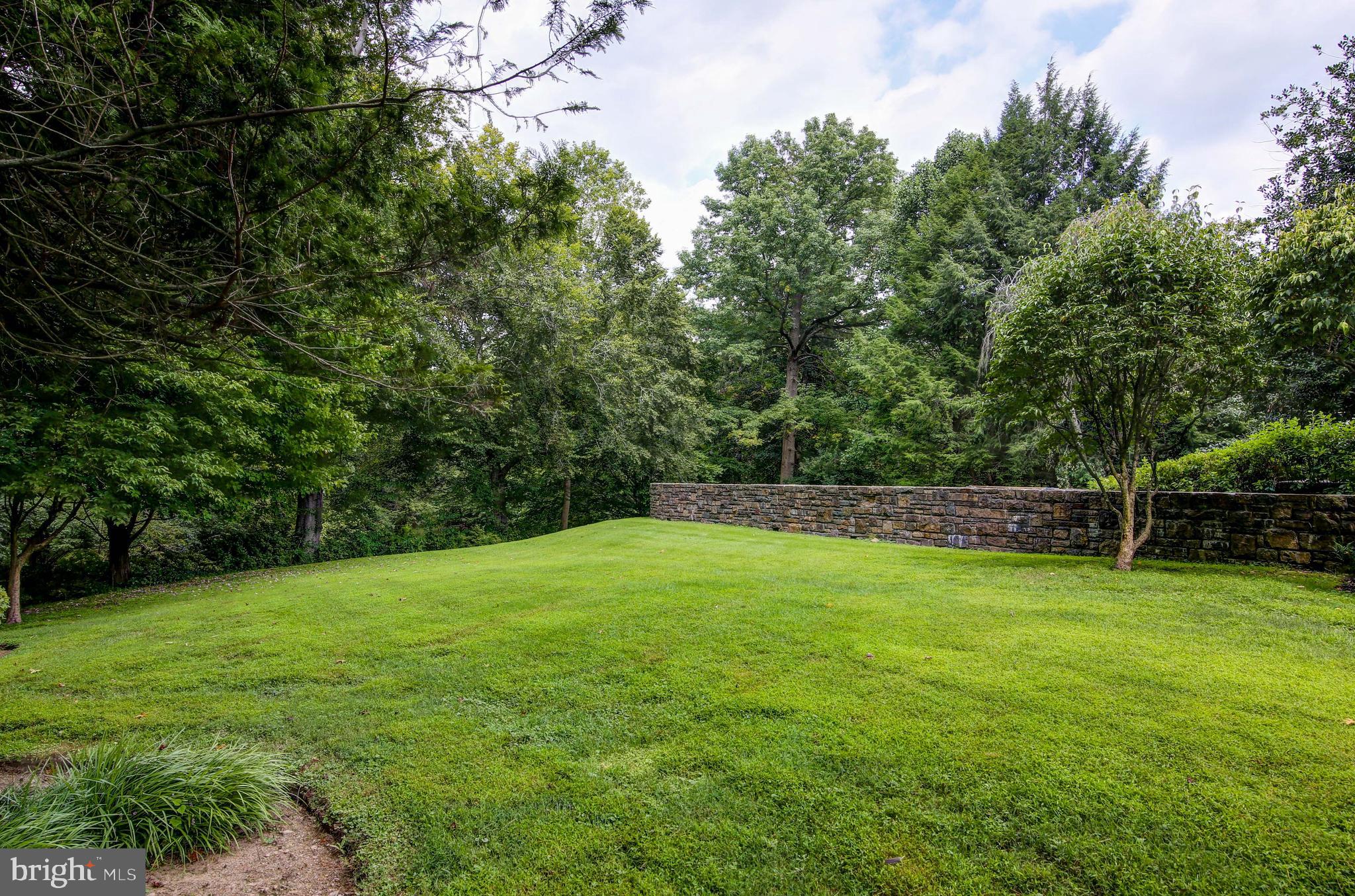 9501 Marstan Road Philadelphia, PA 19118 - Photo 9 of 46