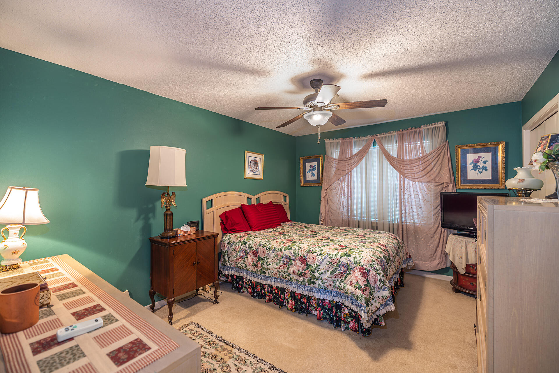 81 Country Club Road Shalimar, FL 32579 - Photo 25 of 31 a bedroom with a bed dresser and a window