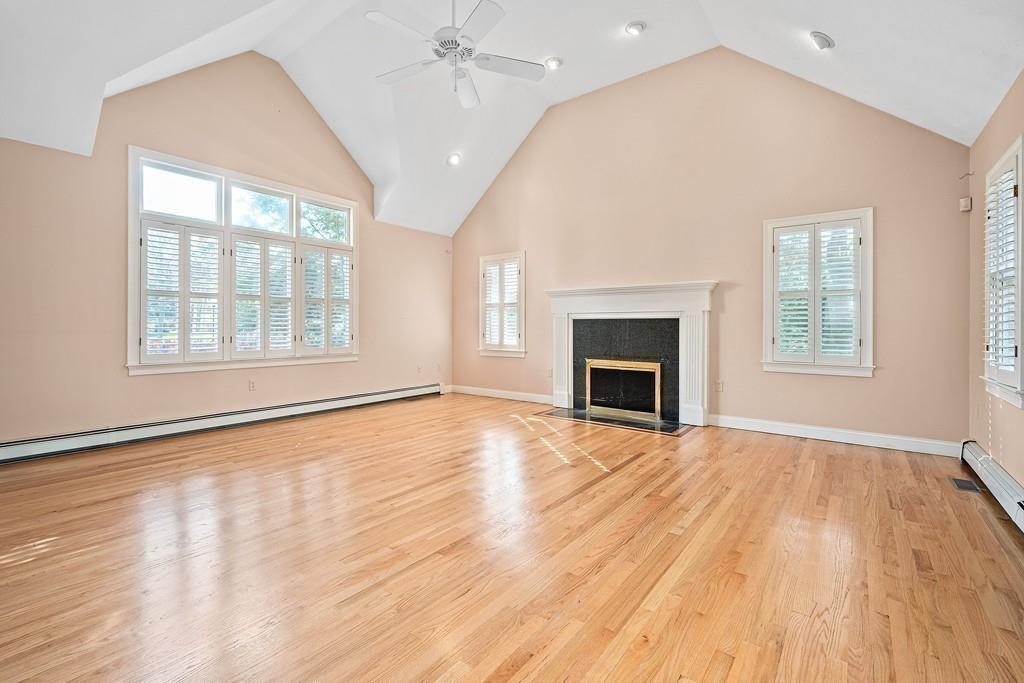 207 Hillcrest Road Marshfield, MA 02050 - Photo 12 of 37 Gallery Image 12