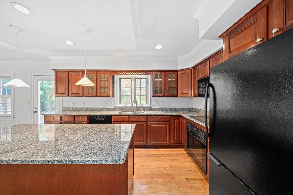 207 Hillcrest Road Marshfield, MA 02050 - Photo 7 of 37 Gallery Image 7