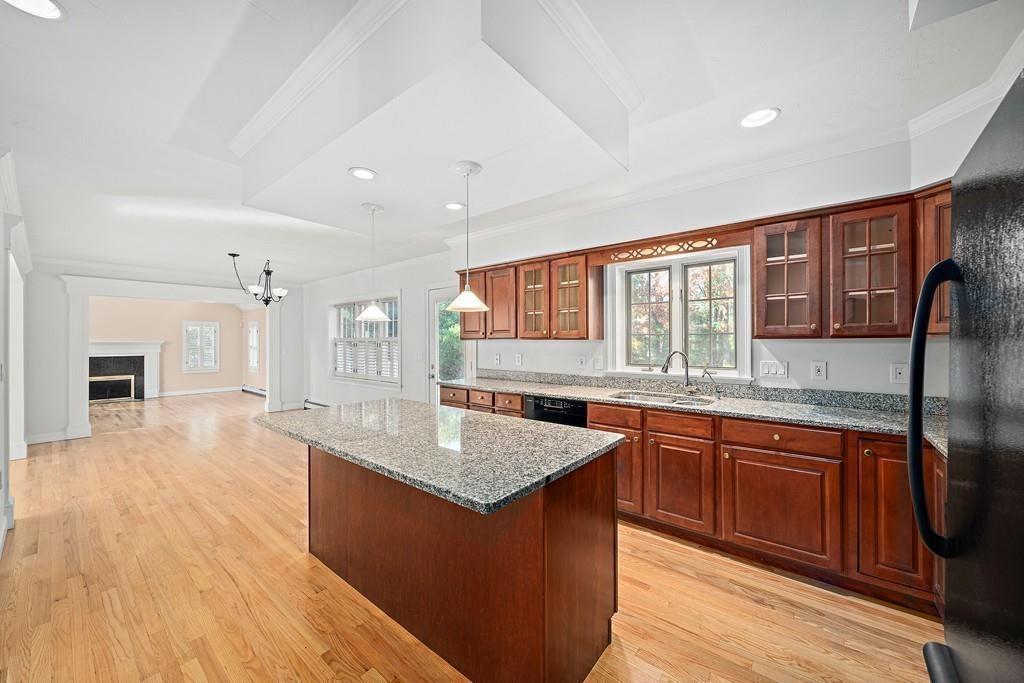 207 Hillcrest Road Marshfield, MA 02050 - Photo 9 of 37 Gallery Image 9