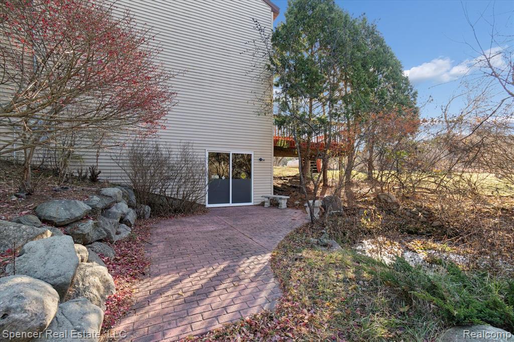13875 Neal Road Davisburg, MI 48350 - Photo 41 of 60 Gallery Image 41