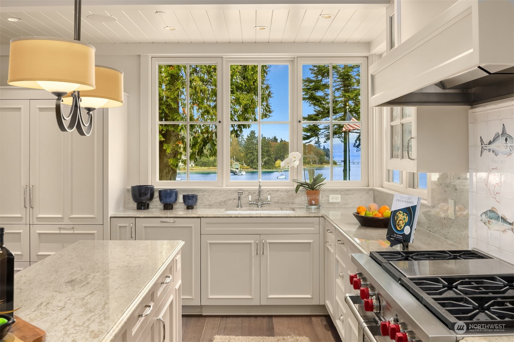 8802 Spargur Loop Road Northeast Bainbridge Island, WA 98110 - Photo 18 of 40 Gallery Image 18