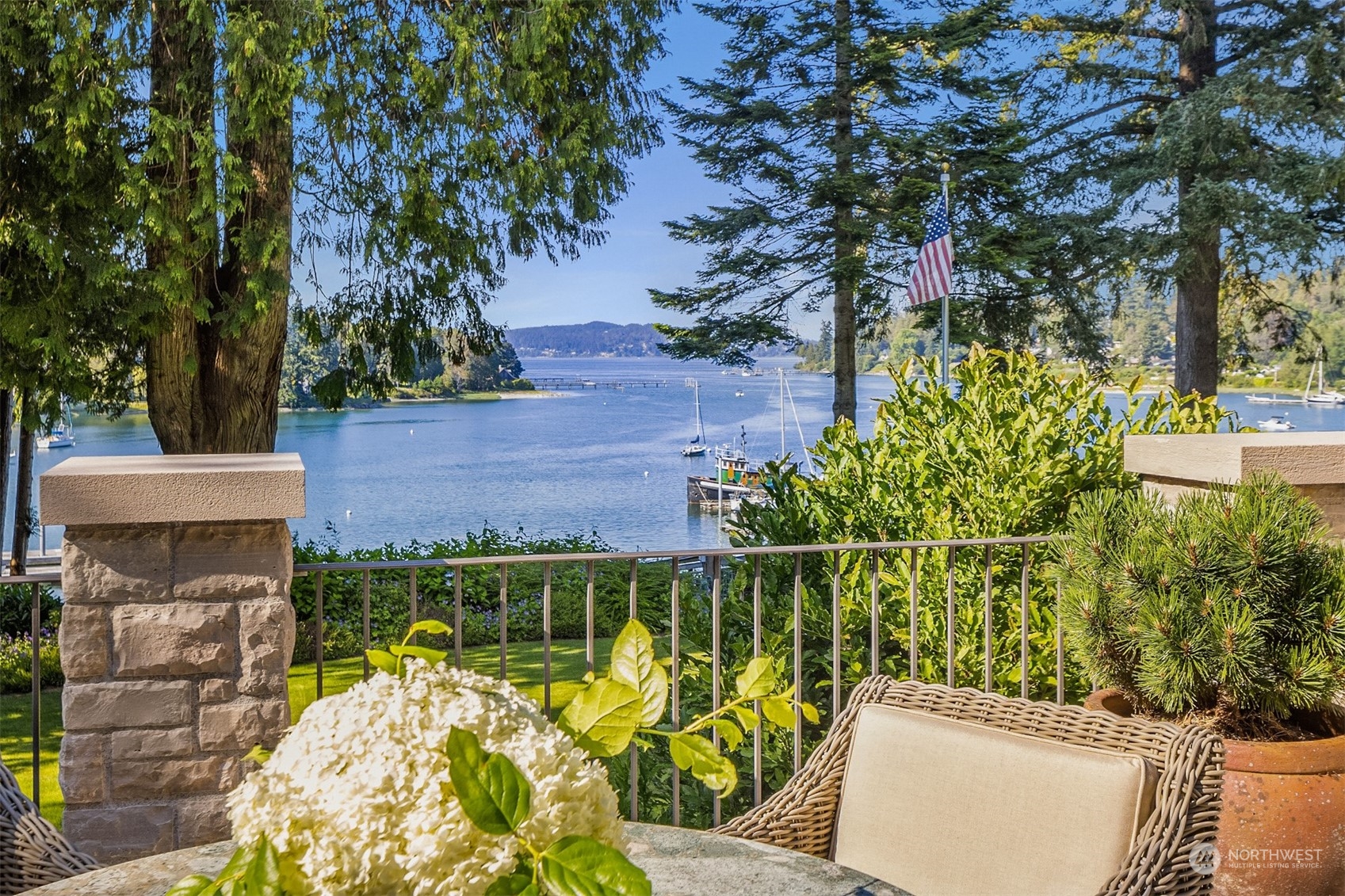 8802 Spargur Loop Road Northeast Bainbridge Island, WA 98110 - Photo 8 of 40 Gallery Image 8