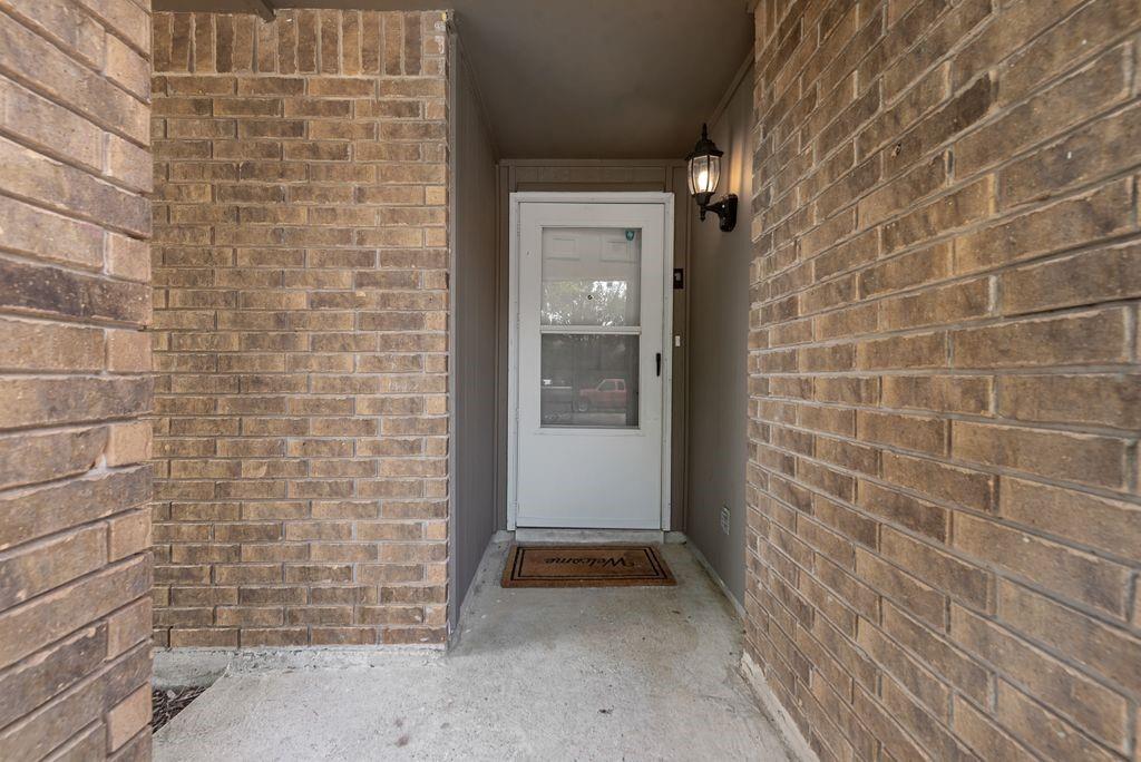 5317 Rutledge Court The Colony, TX 75056 - Photo 6 of 33 a bathroom with a shower