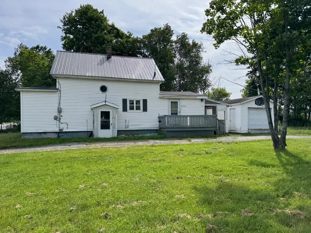 $95,000 | 1345 Main Street, Washburn, ME 04786