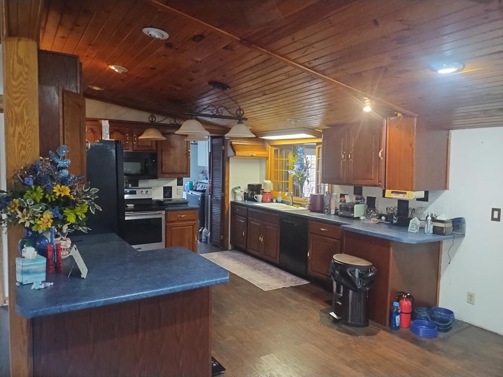 1243 Trout Run Road Titusville, PA 16354 - Photo 7 of 29