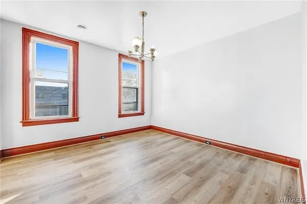 $179,900 | 170 Howard Street, Buffalo, NY 14206