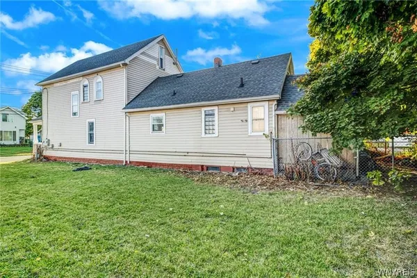 $179,900 | 170 Howard Street, Buffalo, NY 14206