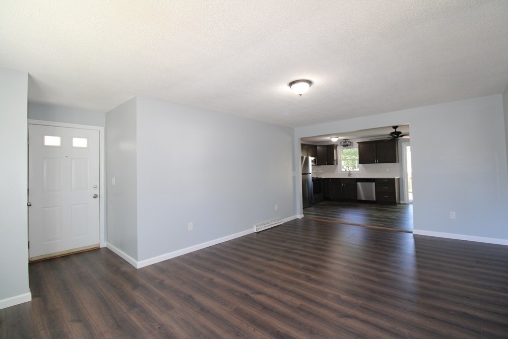14 Lorimer Street Springfield, MA 01151 - Photo 5 of 22 Gallery Image 5