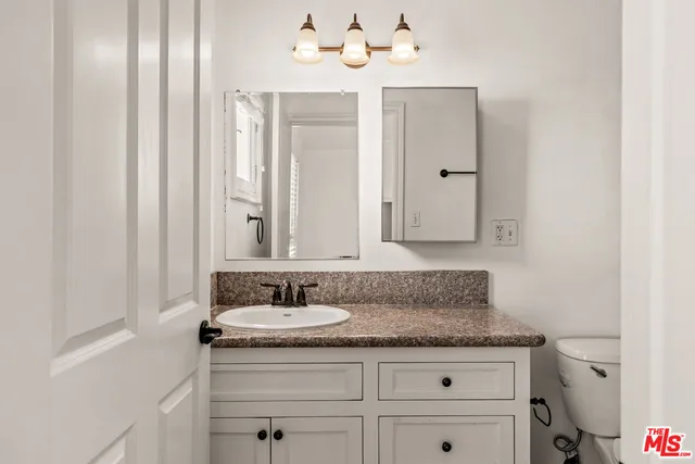 $9,900 | 2667 Menlo Avenue, Unit 26732, Los Angeles, CA 90007