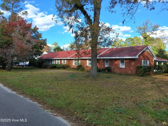 $315,000 | 33 Gapway Road, Fair Bluff, NC 28439