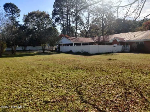 $299,500 | 33 Gapway Road, Fair Bluff, NC 28439