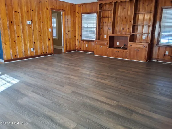 $299,500 | 33 Gapway Road, Fair Bluff, NC 28439
