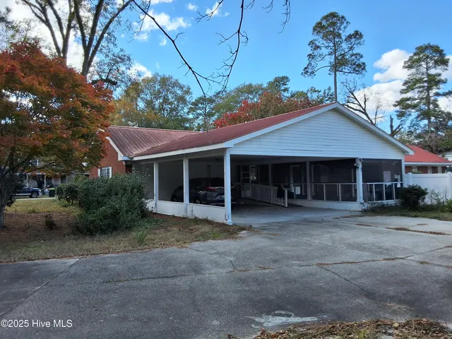 $315,000 | 33 Gapway Road, Fair Bluff, NC 28439