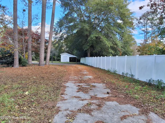 $315,000 | 33 Gapway Road, Fair Bluff, NC 28439