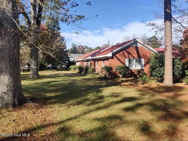 $299,500 | 33 Gapway Road, Fair Bluff, NC 28439