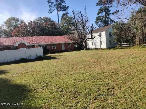 $299,500 | 33 Gapway Road, Fair Bluff, NC 28439