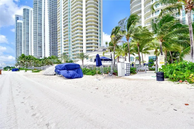 $22,000 | 16051 Collins Avenue, Unit 1004, Sunny Isles Beach, FL 33160