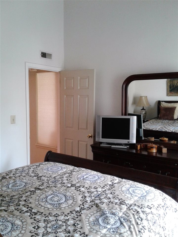9008 South Pointe Ridge Lane, Unit 5 5 Bloomington, IN 47401 - Photo 9 of 18