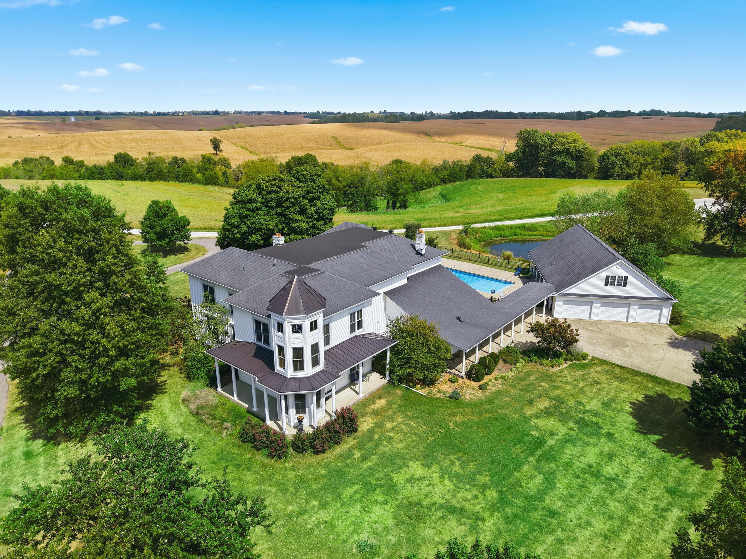 3200 Lebanon Road Springfield, KY 40069 - Photo 1 of 96 Historic Kentucky Home for Sale with Pond and Pool