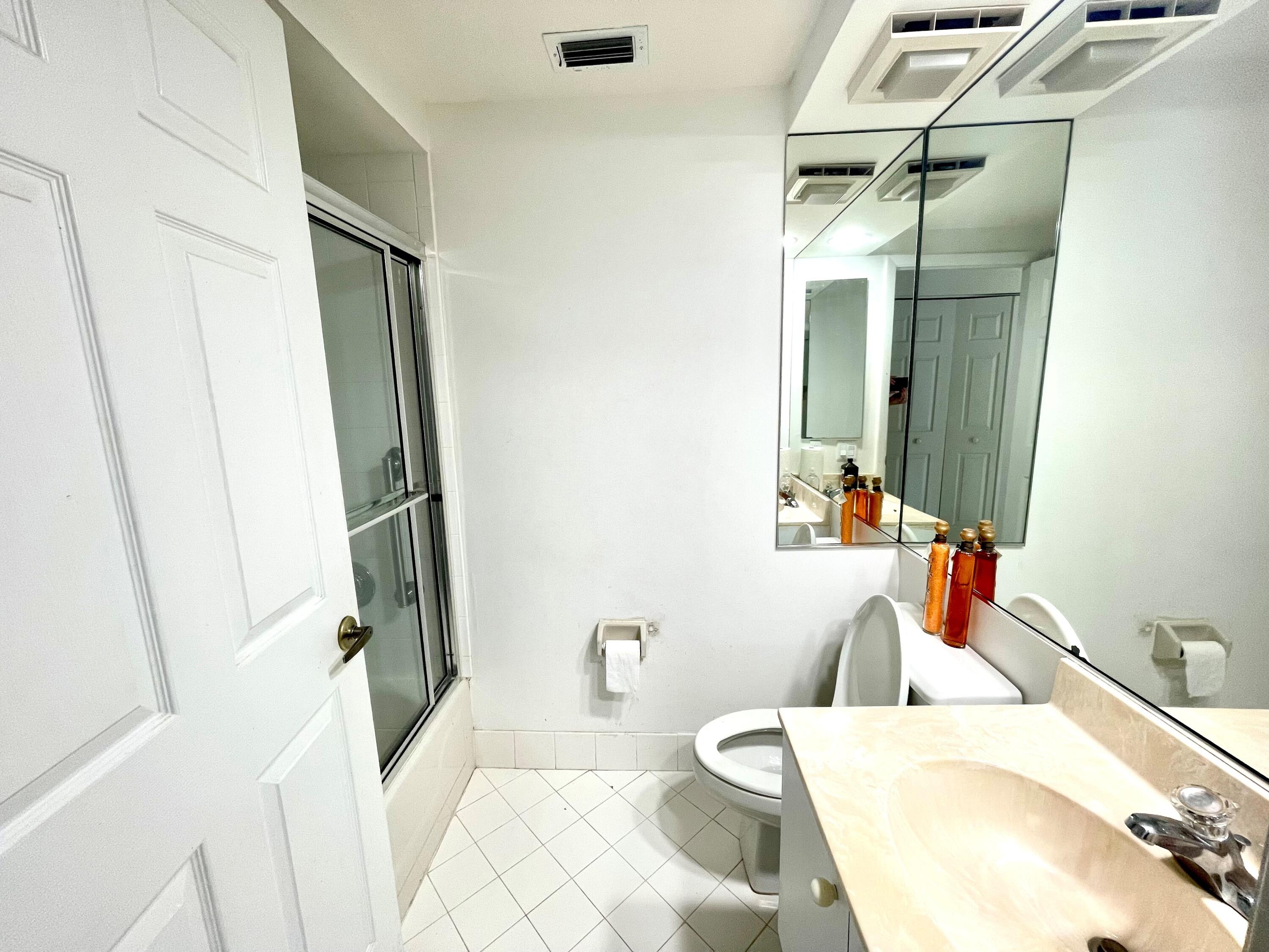 17317 Boca Club Boulevard, Unit 1 Boca Raton, FL 33487 - Photo 34 of 40 Boca-----------