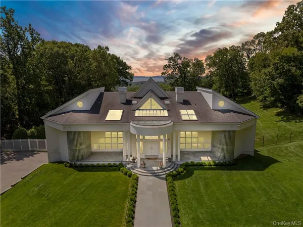 $4,195,000 | 18 Bramblebush Road, Croton-on-Hudson, NY 10520