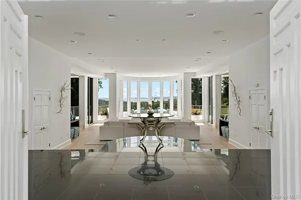 $4,195,000 | 18 Bramblebush Road, Croton-on-Hudson, NY 10520