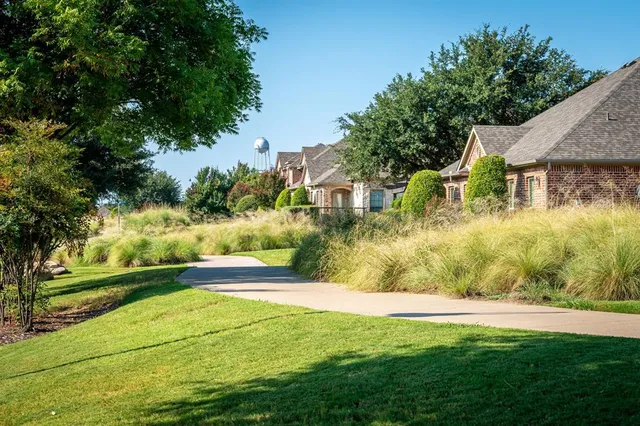 a view of an outdoor space and a yard