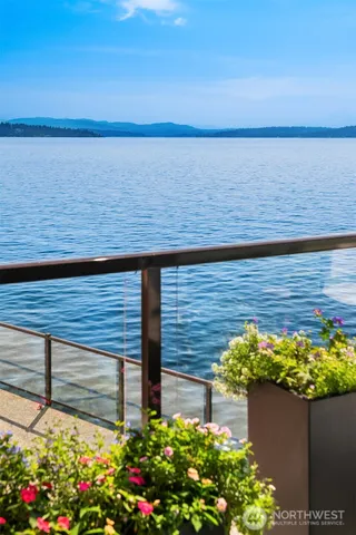 $829,500 | 2360 43rd Avenue East, Unit 211, Seattle, WA 98112