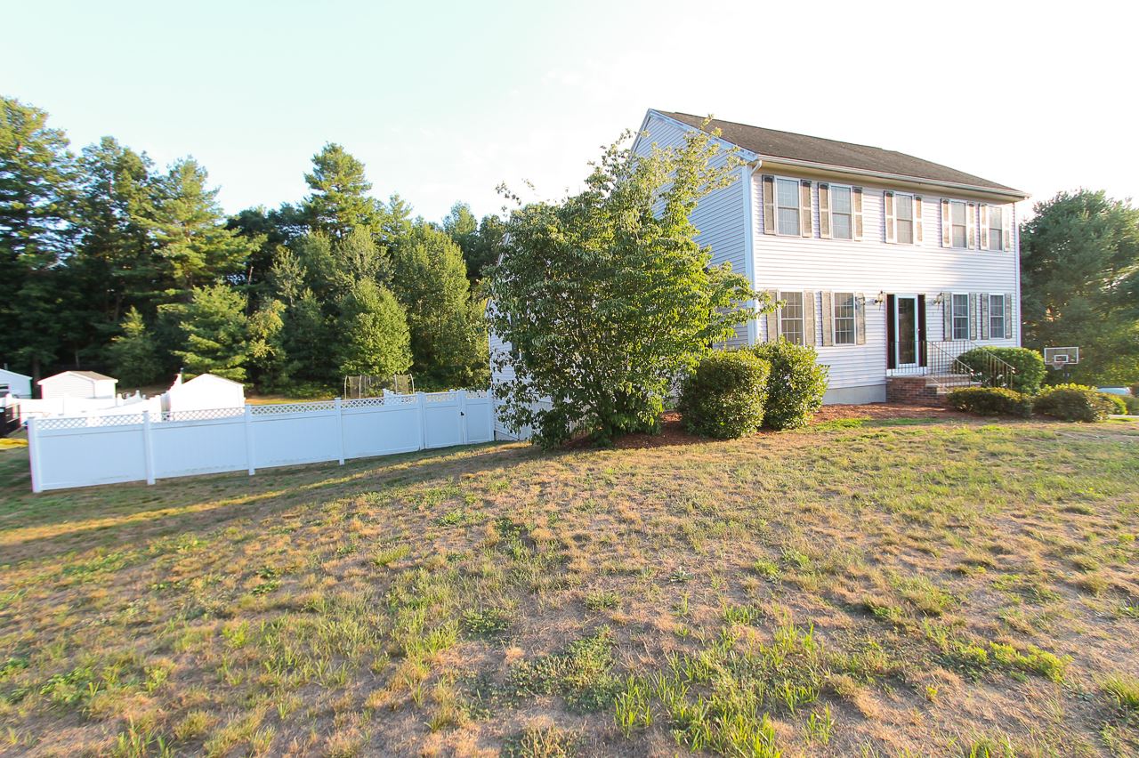 7 Faucher Road Londonderry, NH 03053 - Photo 2 of 32 Gallery Image 2