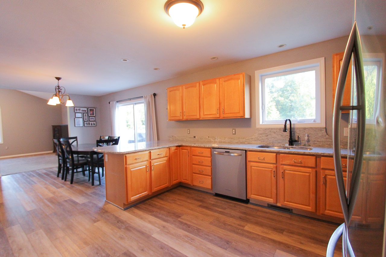 7 Faucher Road Londonderry, NH 03053 - Photo 11 of 32 Gallery Image 11