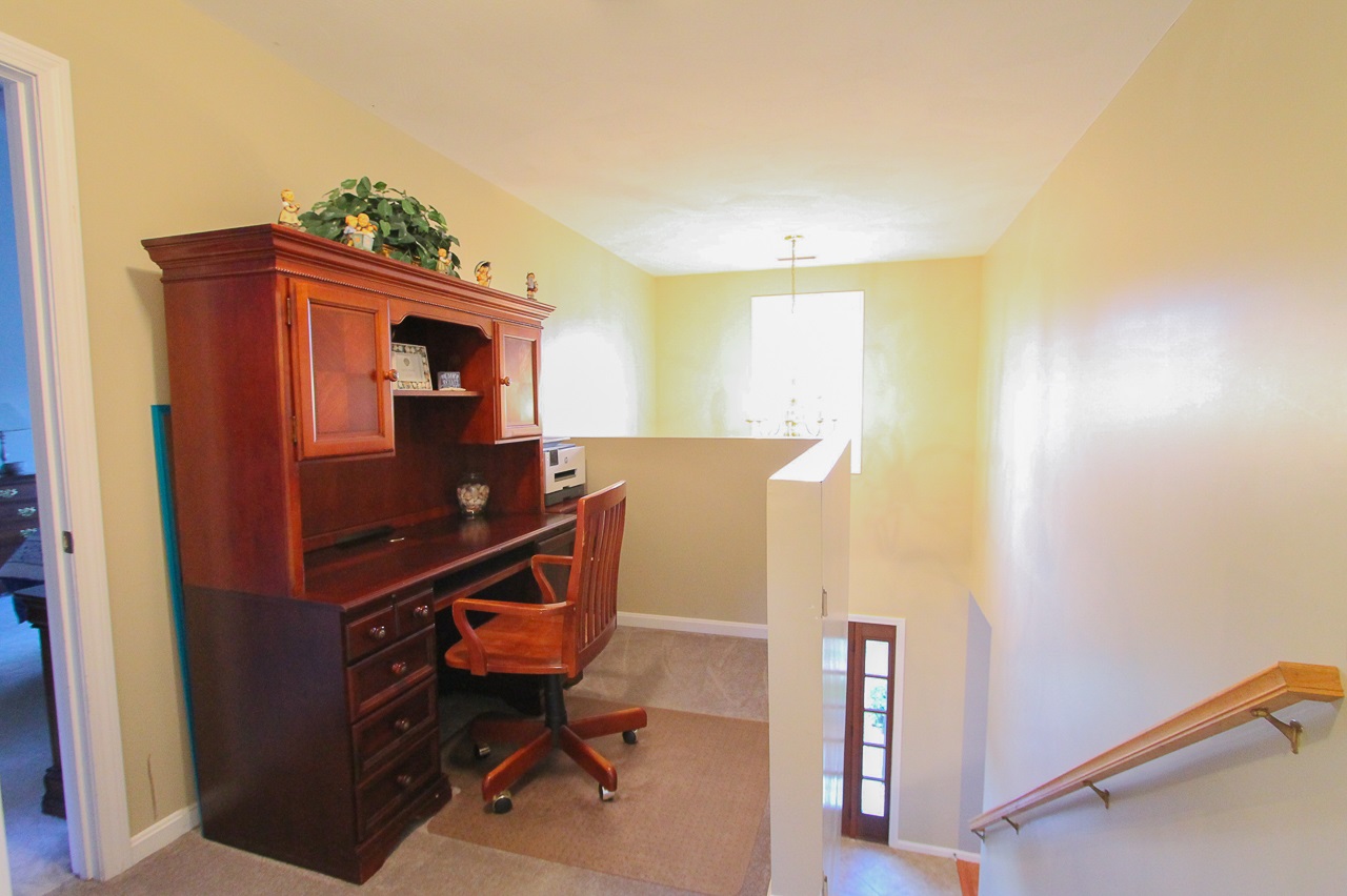 7 Faucher Road Londonderry, NH 03053 - Photo 16 of 32 Gallery Image 16