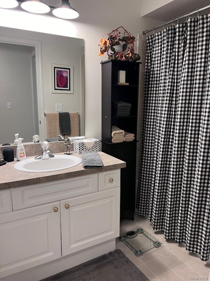 5290 Brookemonte Circle Rochester, MI 48306 - Photo 31 of 43 Gallery Image 31