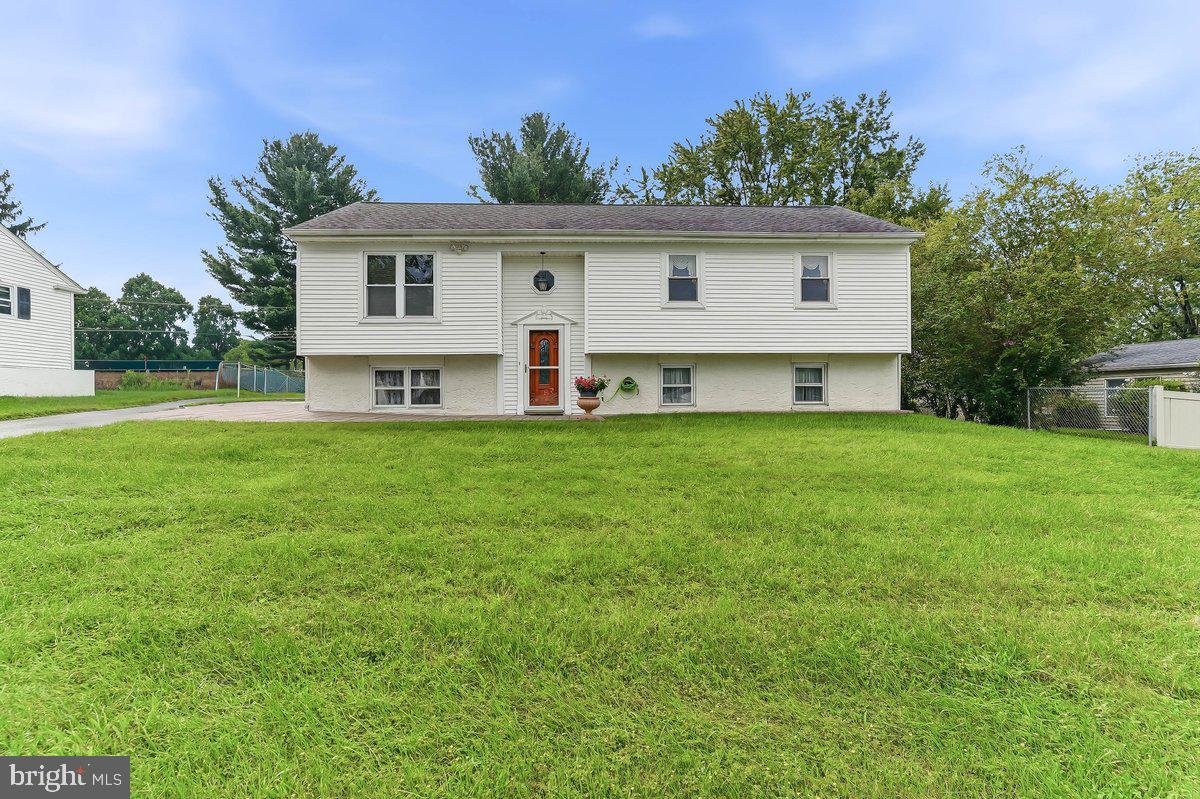402 Farmhouse Road Downingtown, PA 19335 - Photo 1 of 39 Gallery Image 1