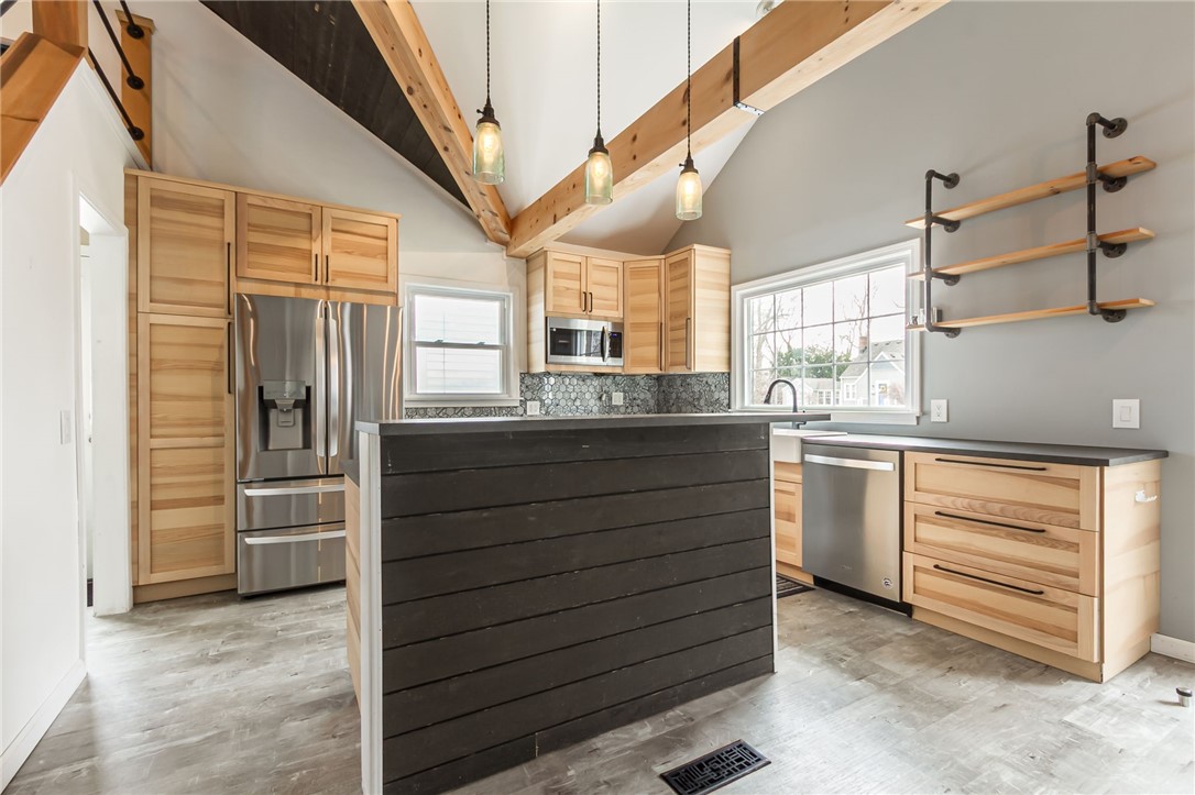 278 Winfield Road Irondequoit, NY 14622 - Photo 11 of 49