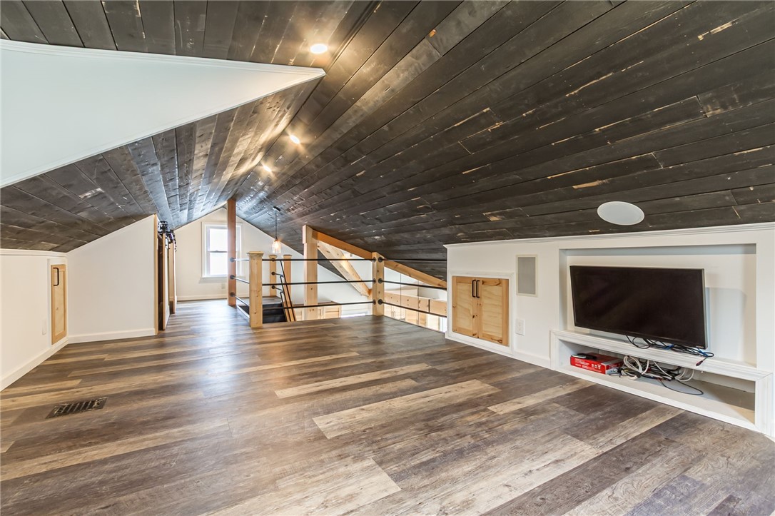 278 Winfield Road Irondequoit, NY 14622 - Photo 21 of 49