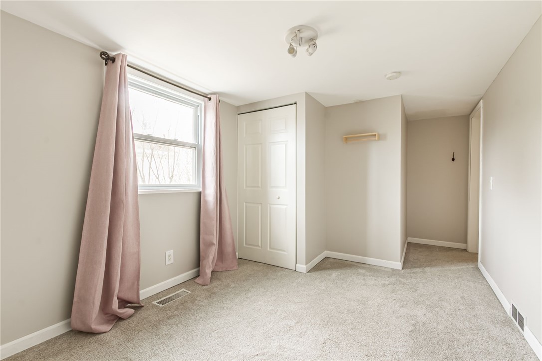 278 Winfield Road Irondequoit, NY 14622 - Photo 33 of 49